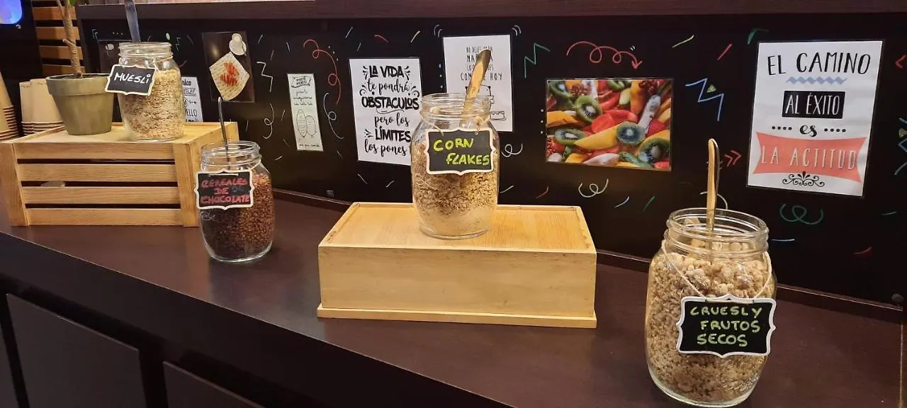 巴塞罗那摩勒宜必思酒店 莫勒山谷 2*,